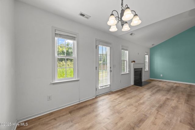 106 Ironwood Court, Jacksonville, NC 28546