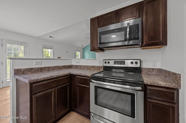 106 Ironwood Court, Jacksonville, NC 28546