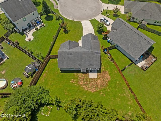 106 Ironwood Court, Jacksonville, NC 28546