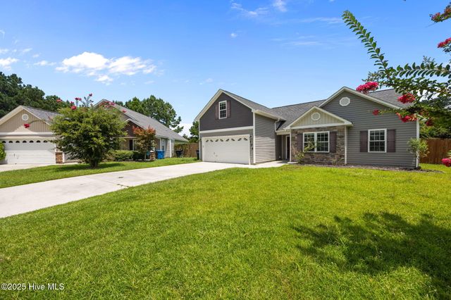 106 Ironwood Court, Jacksonville, NC 28546