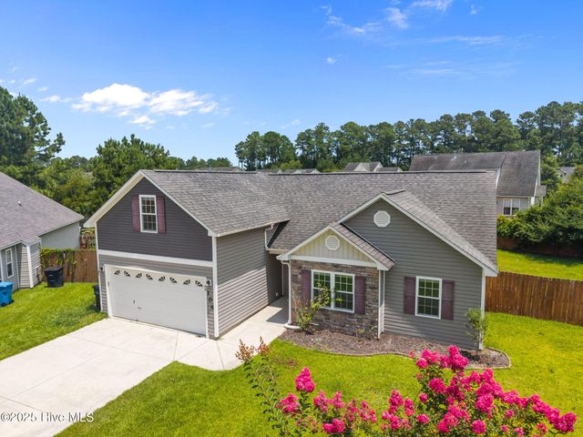 106 Ironwood Court, Jacksonville, NC 28546