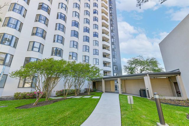 651 Bering Drive 601, Houston, TX 77057