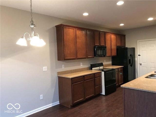 9766 Prairie Smoke Drive, Noblesville, IN 46060