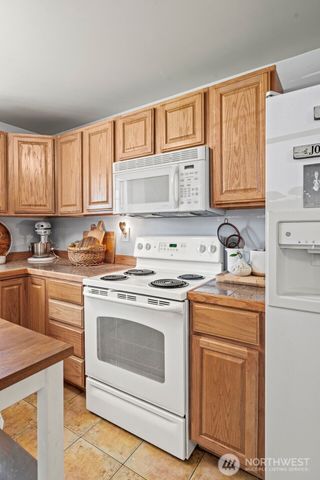 2112 SE Yucca Court, Port Orchard, WA 98366