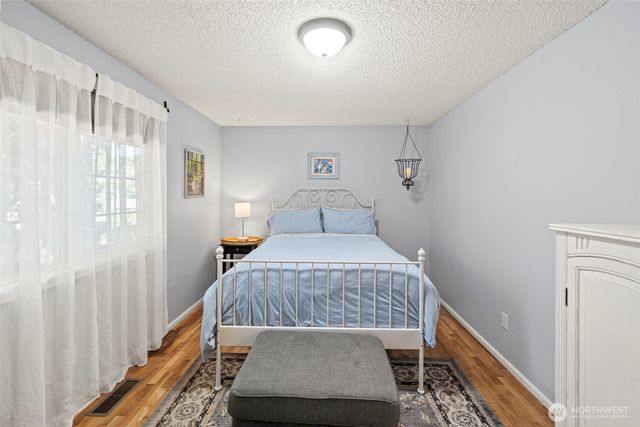 2112 SE Yucca Court, Port Orchard, WA 98366