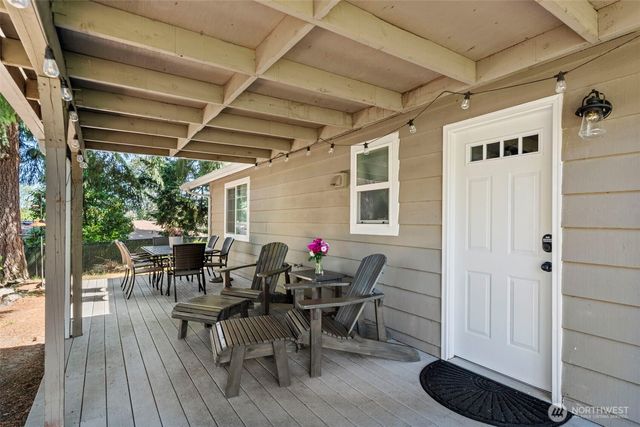 2112 SE Yucca Court, Port Orchard, WA 98366