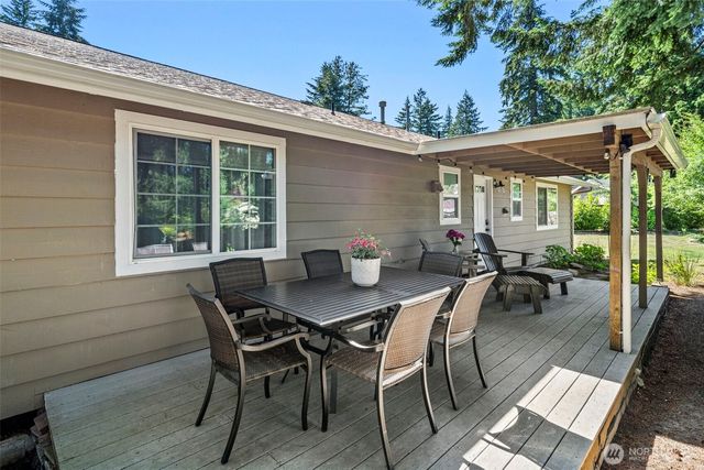 2112 SE Yucca Court, Port Orchard, WA 98366