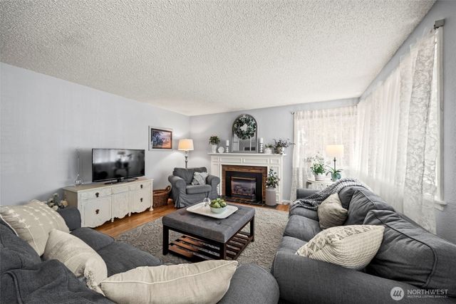 2112 SE Yucca Court, Port Orchard, WA 98366