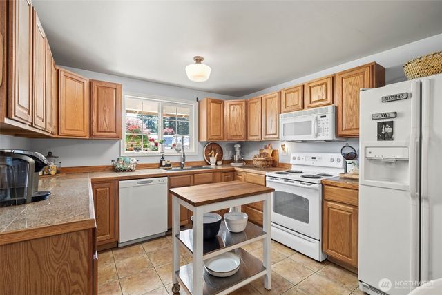 2112 SE Yucca Court, Port Orchard, WA 98366