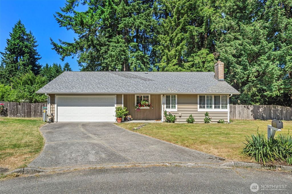 2112 SE Yucca Court, Port Orchard, WA 98366