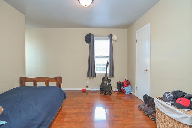 517 GROVE STREET, Green Bay, WI 54302