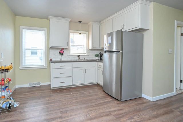 517 GROVE STREET, Green Bay, WI 54302