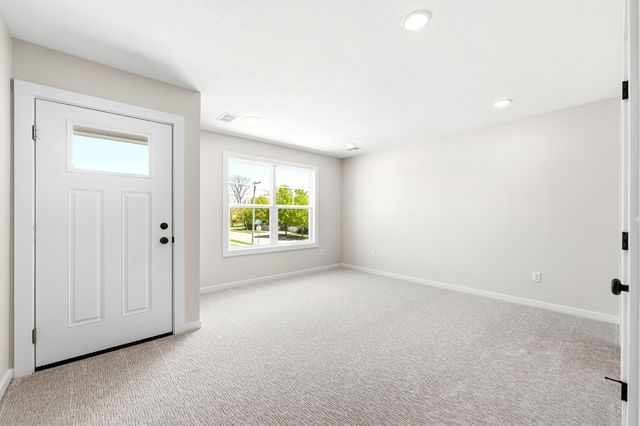 912 Indiana Avenue 13, South Haven, MI 49090