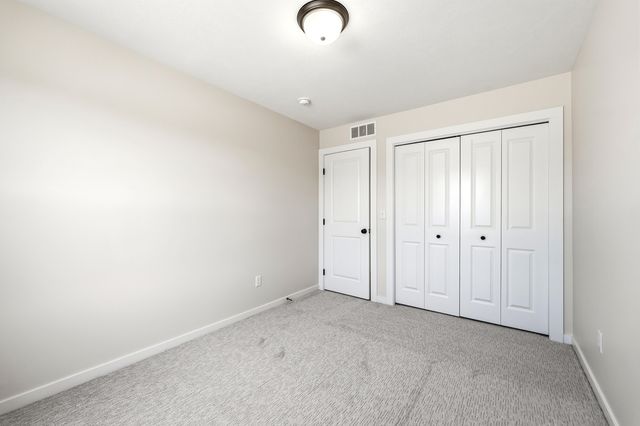 912 Indiana Avenue 13, South Haven, MI 49090