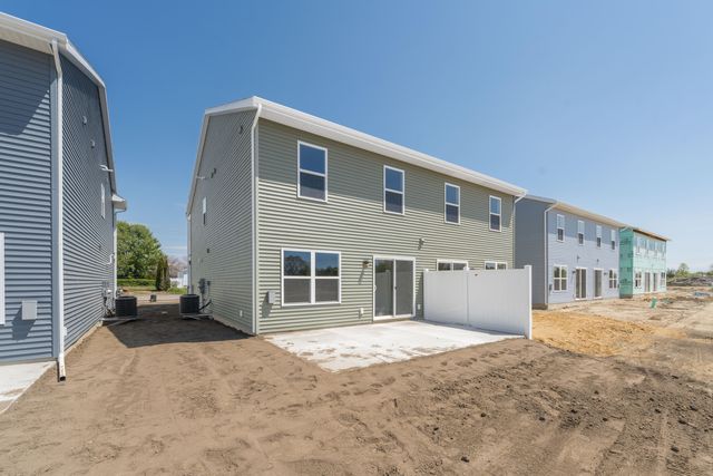 912 Indiana Avenue 13, South Haven, MI 49090