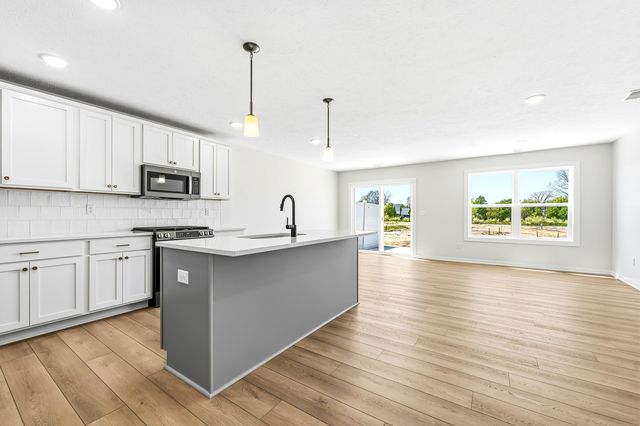 912 Indiana Avenue 13, South Haven, MI 49090