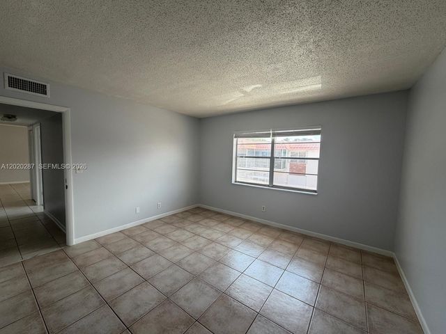 3550 NW 8th Avenue 713, Pompano Beach, FL 33064