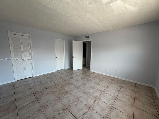 3550 NW 8th Avenue 713, Pompano Beach, FL 33064