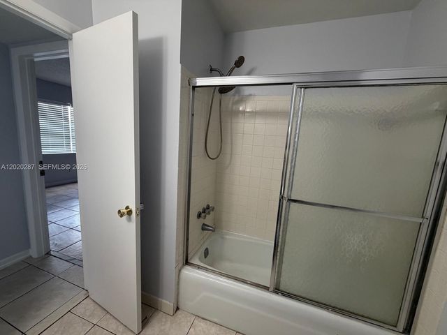 3550 NW 8th Avenue 713, Pompano Beach, FL 33064