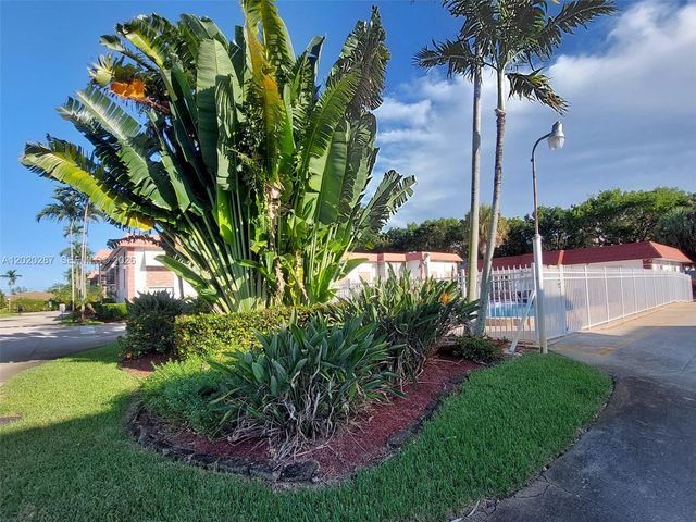 3550 NW 8th Avenue 713, Pompano Beach, FL 33064