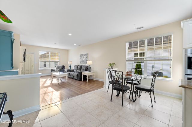 43 Marlow Drive, Jackson, NJ 08527