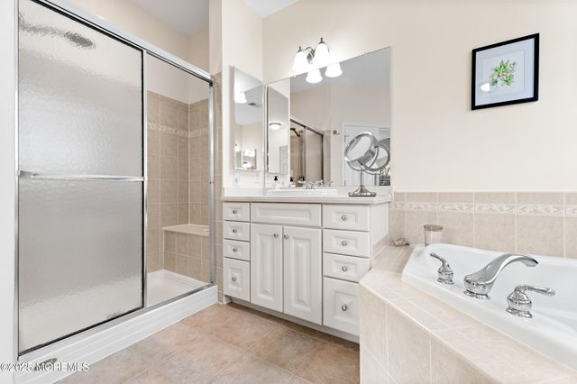 43 Marlow Drive, Jackson, NJ 08527