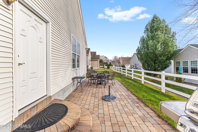 43 Marlow Drive, Jackson, NJ 08527