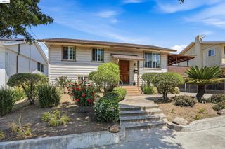 3279 Ruskin Dr, San Jose, CA 95132