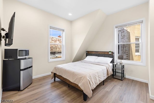 6035 Buchanan Pl, West New York Town, NJ 07093