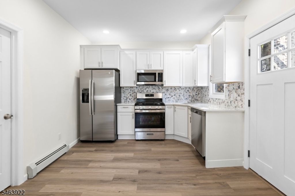 6035 Buchanan Pl, West New York Town, NJ 07093 — photo 4