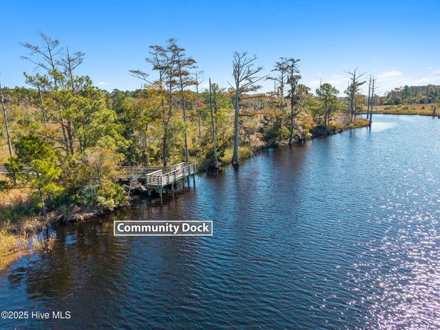 496 Hearthside Drive SE, Bolivia, NC 28422