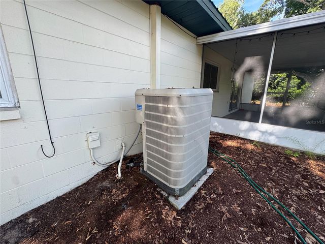 624 WOOD ROAD, Seffner, FL 33584