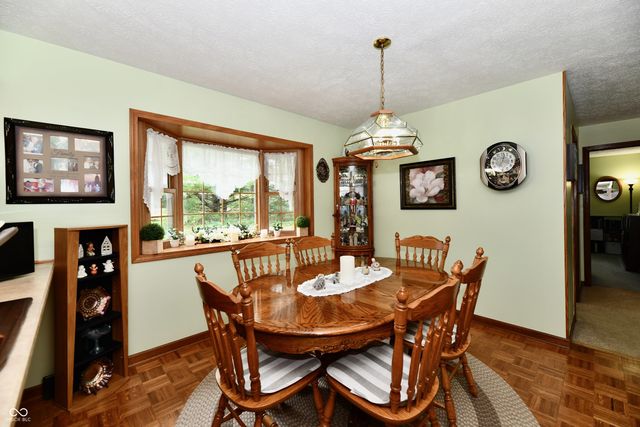 4075 Lakewood Court, Clayton, IN 46118