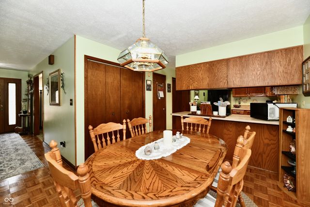 4075 Lakewood Court, Clayton, IN 46118