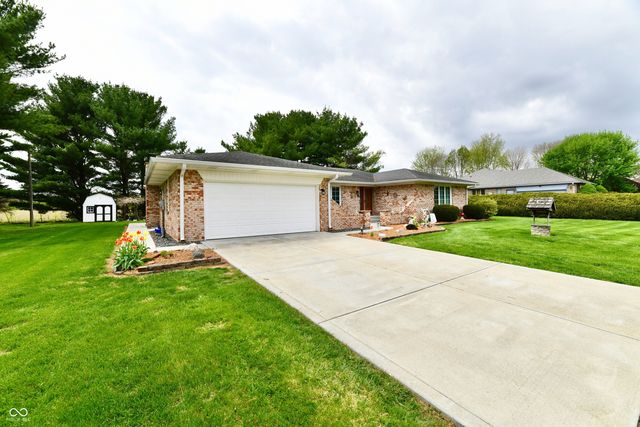 4075 Lakewood Court, Clayton, IN 46118