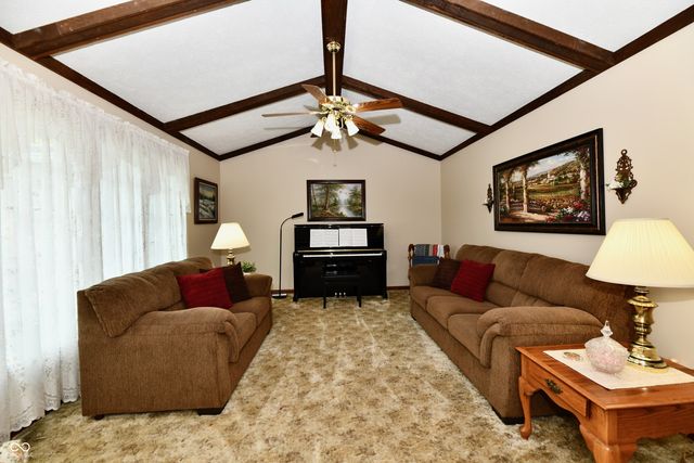 4075 Lakewood Court, Clayton, IN 46118