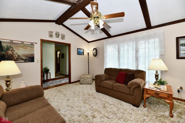 4075 Lakewood Court, Clayton, IN 46118