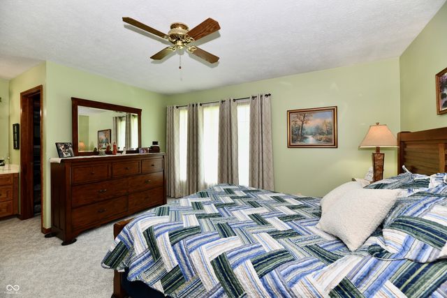 4075 Lakewood Court, Clayton, IN 46118