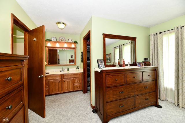 4075 Lakewood Court, Clayton, IN 46118
