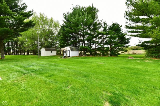 4075 Lakewood Court, Clayton, IN 46118