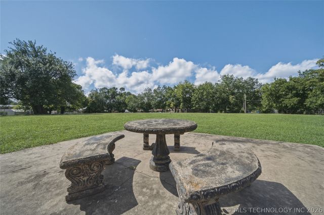 14 E Smith Avenue, Mcalester, OK 74501