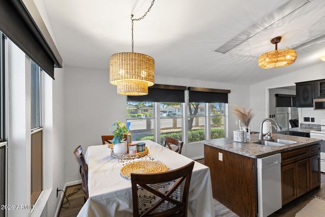 3716 W ROSE GARDEN Lane, Glendale, AZ 85308