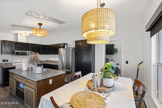 3716 W ROSE GARDEN Lane, Glendale, AZ 85308