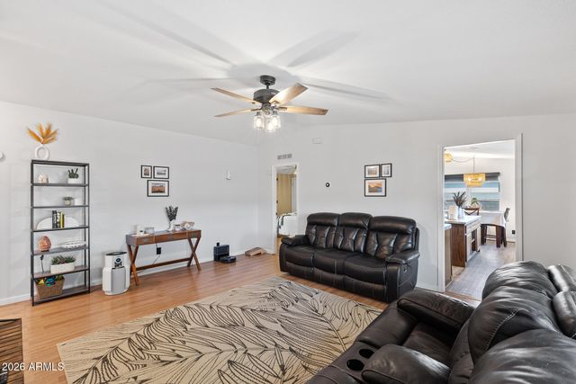 3716 W ROSE GARDEN Lane, Glendale, AZ 85308