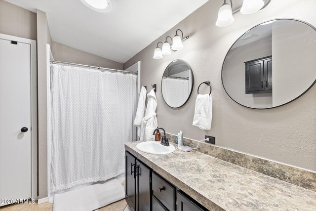 3716 W ROSE GARDEN Lane, Glendale, AZ 85308