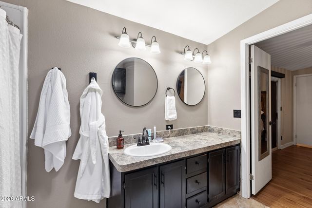 3716 W ROSE GARDEN Lane, Glendale, AZ 85308