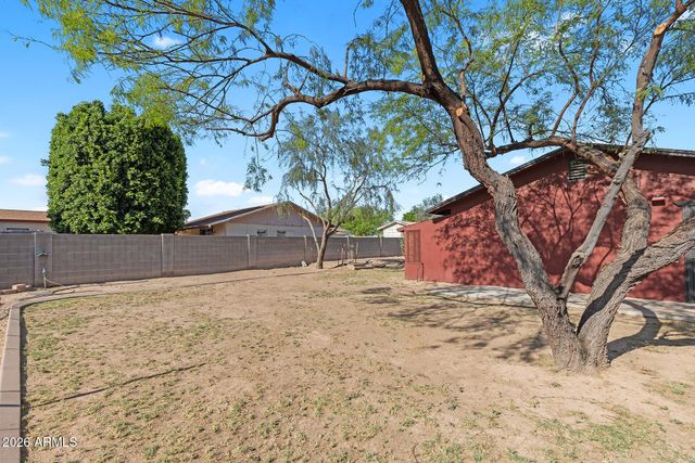 3716 W ROSE GARDEN Lane, Glendale, AZ 85308