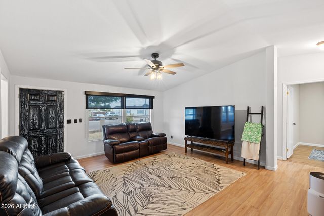 3716 W ROSE GARDEN Lane, Glendale, AZ 85308