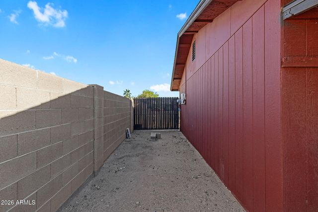 3716 W ROSE GARDEN Lane, Glendale, AZ 85308