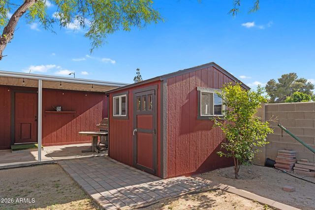 3716 W ROSE GARDEN Lane, Glendale, AZ 85308